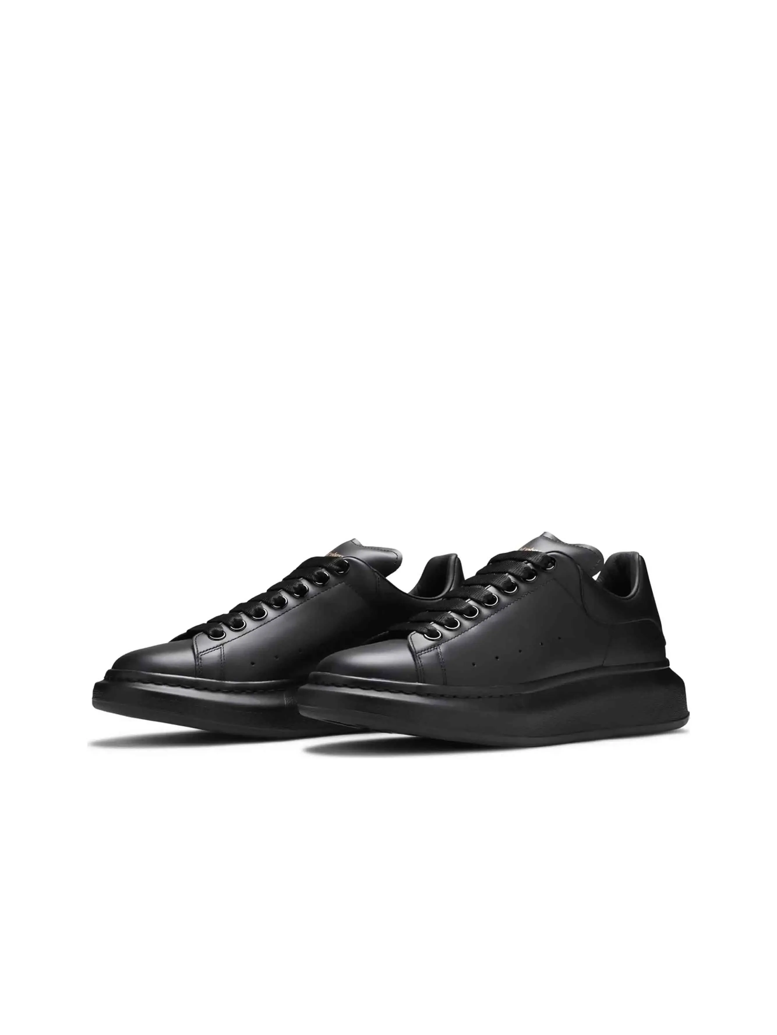 Alexander McQueen Oversized Black Sneakers: Stylish and Comfortable