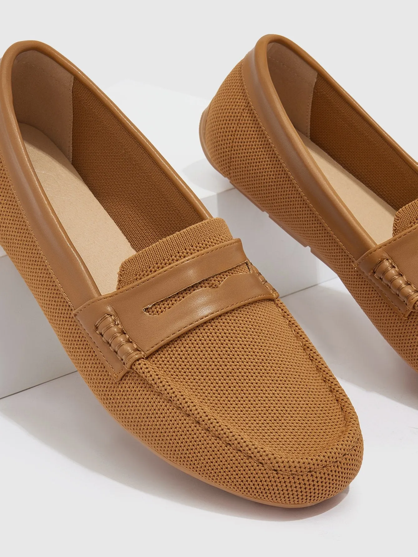 CUCCOO EASI Minimalist Slip-On Loafers