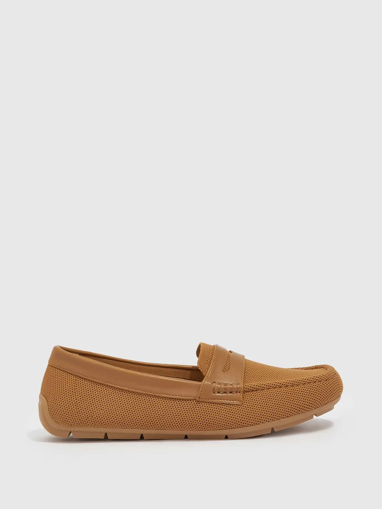 CUCCOO EASI Minimalist Slip-On Loafers