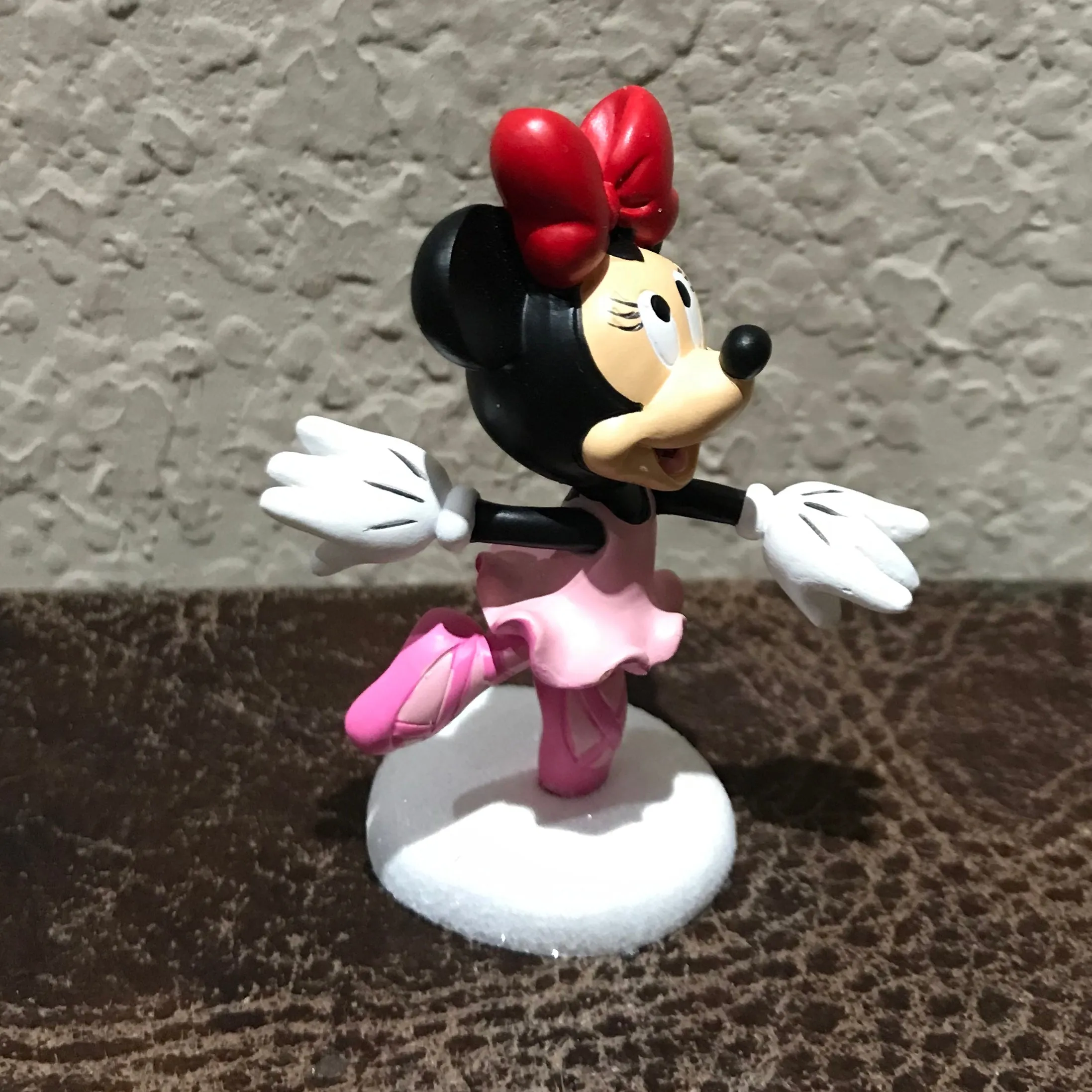 Dept 56 Disney Minnie Arabesque