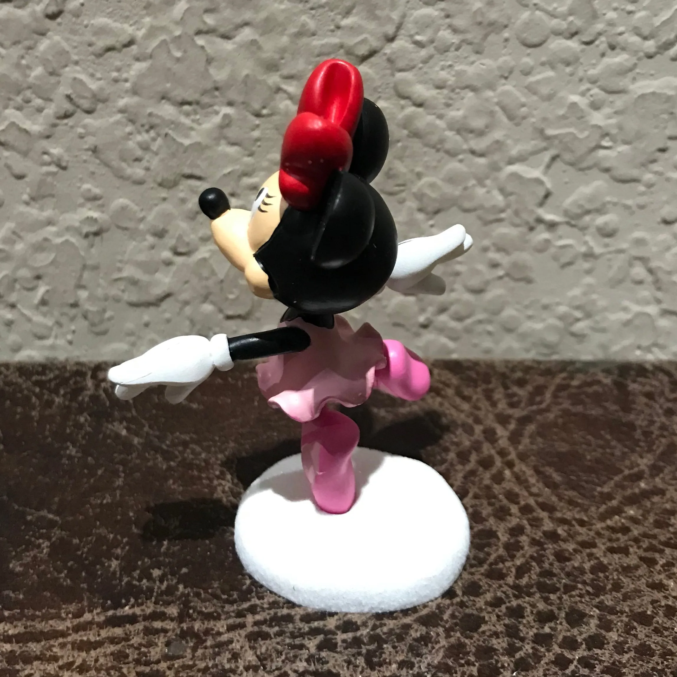 Dept 56 Disney Minnie Arabesque