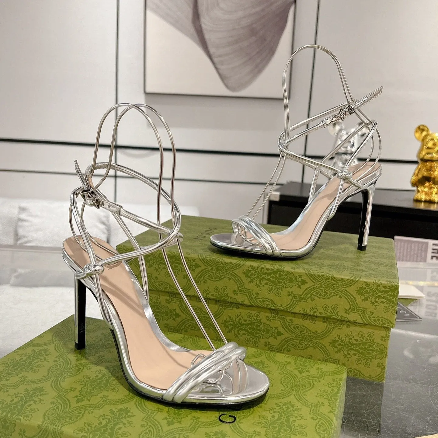 GG 105 STRAPPY SANDAL SILVER CALFSKIN